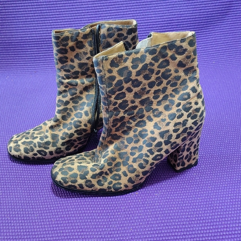 Leopard Print Genuine Leather Square Toe Block Heel Ankle Boots‎ Size 5B 15902